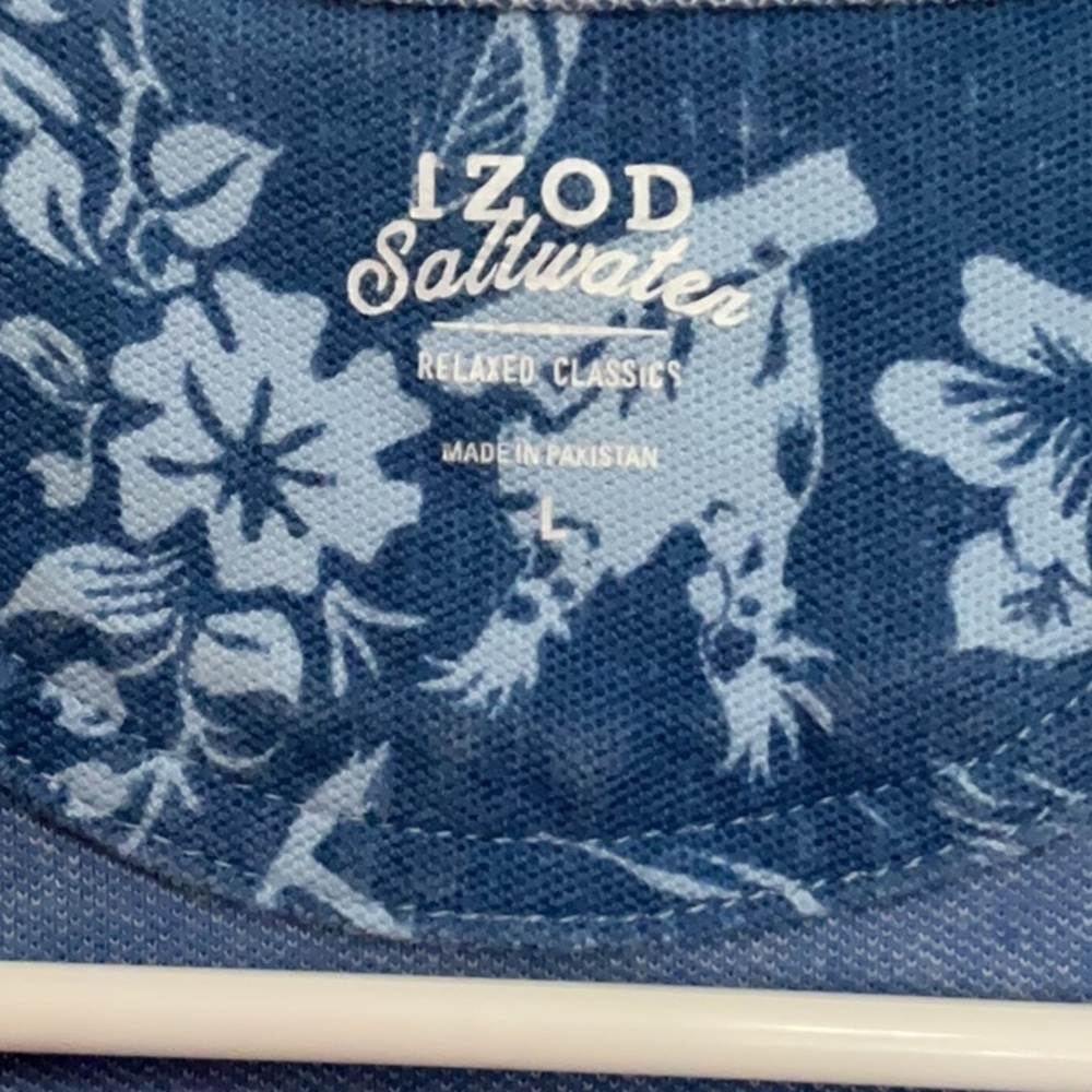 IZOD Blue Men’s Half Zip Pullover - Picture 2 of 5